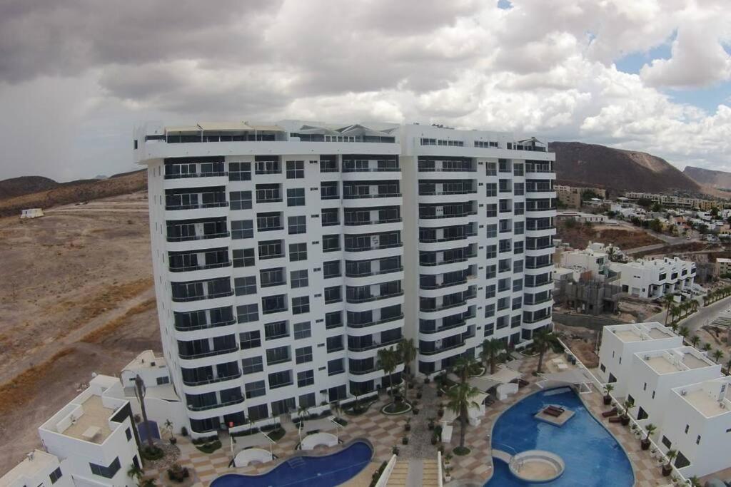 Condo En Torres Cantera De 2 Recamaras 2 1/2 Banos La Paz Eksteriør billede